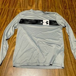 Under armor long sleeve gray shirt new without tag